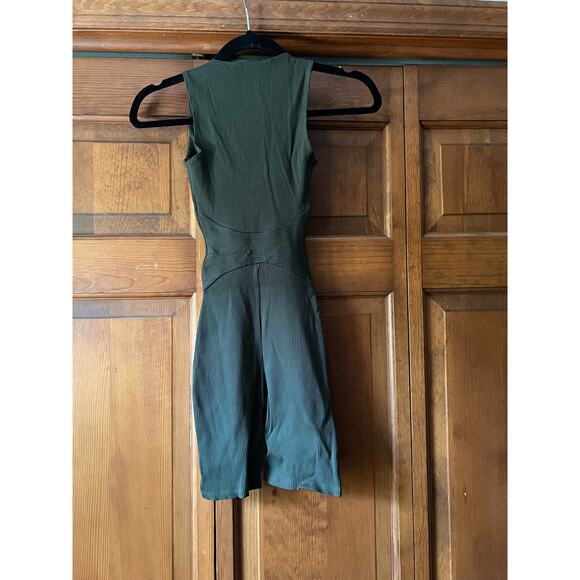 NWOT Naked Wardrobe Women's Snatched AF Sleeveless Romper Olive Green Size S - Picture 7 of 10